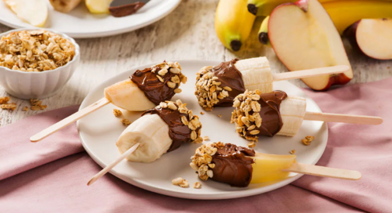 apple-and-banana-pops-with-nutella_025